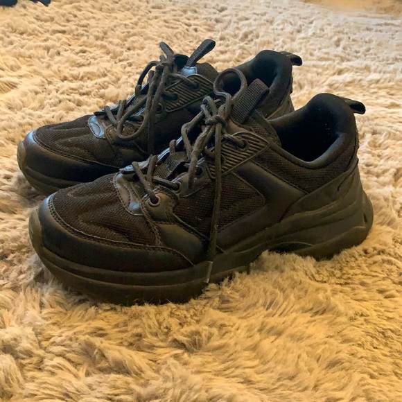 ZARA CHUNKY BLACK SNEAKERS - Picture 2 of 9
